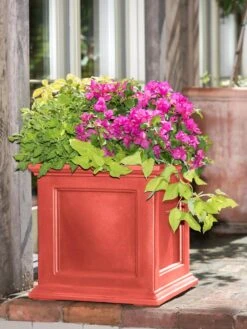 Fairfield Self-Watering Square Planter, 20” X 20” -Garden Shop 39 618 08477 tif