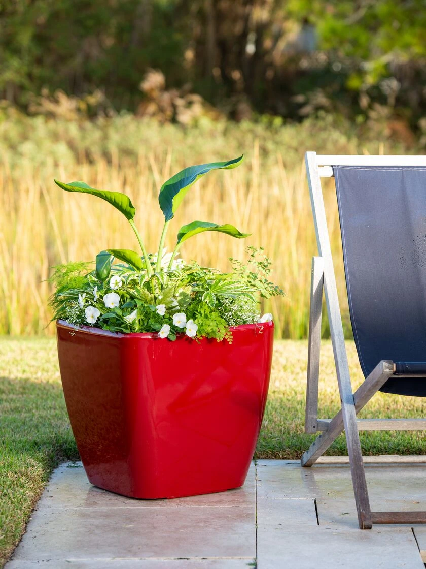 Viva Square Self-Watering Rolling Planter, 20" Diameter, Set Of 2 5 Viva Square Self-Watering Rolling Planter, 20" Diameter, Set Of 2 - Image 3