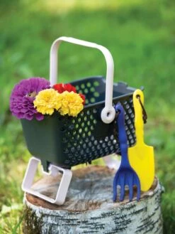 Calipso 3-in-1 Kids Gardening Self-Watering Planter Kit -Garden Shop 8609217 0348 tif