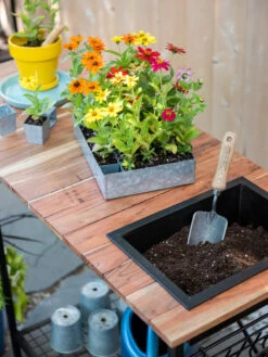 Small Space Potting Table -Garden Shop 8611003 028