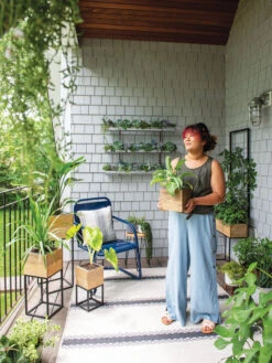 Tartu Elevated Square Planters -Garden Shop 8611005 016